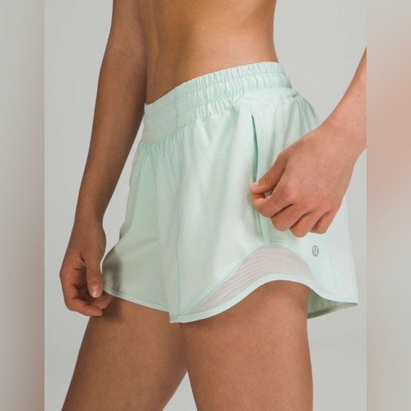 Lululemon | Hotty Hot Low-Rise Lined Short Size 6 Running Workout Athleisure - Picture 3 of 13
